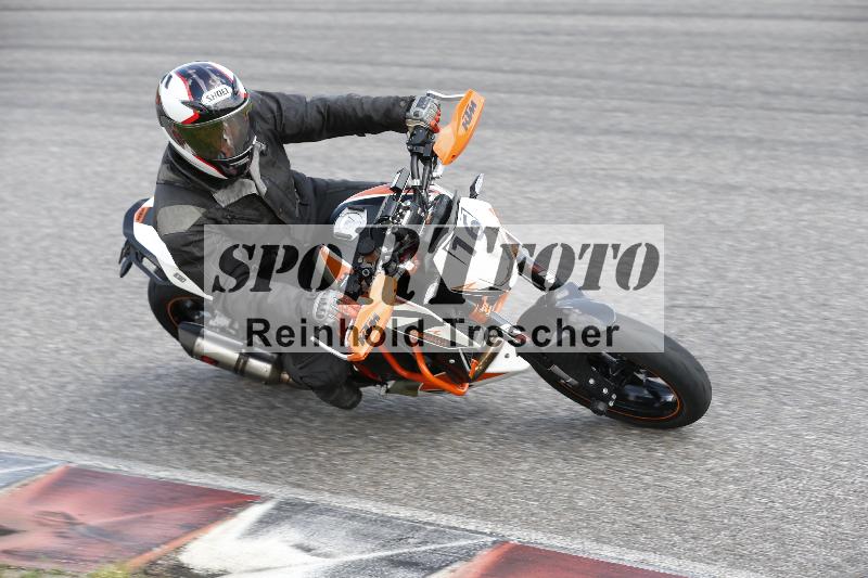 /Archiv-2025/09 22.04.2025 Cornu Master School ADR/gruen-vert/16